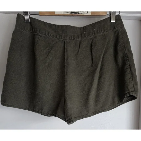 Gap Women's Linen Blend Shorts Size 6 Olive Green Casual Summer - Picture 2 of 4